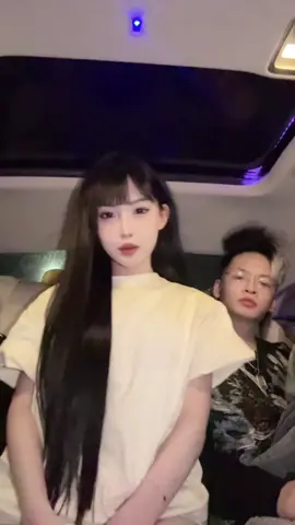 thôi thì anh hãy về nơi gắm hoa lụa là😴