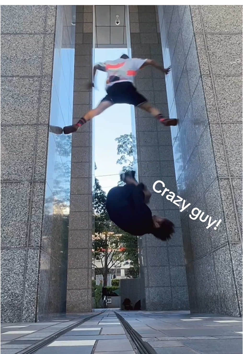 Would you dare walking under me doing this trick?! How would you do it?     #parkour #wall #wallrun #sideflip 
