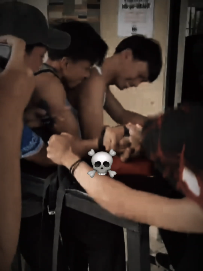 #CapCut The Dislocator Toproll? #armwrestling #fyp #4u #3v1  #fyppppppppppppppppppppppp #toproll #hook #foryou #armwrestlers #armwrestler #makeitviral 