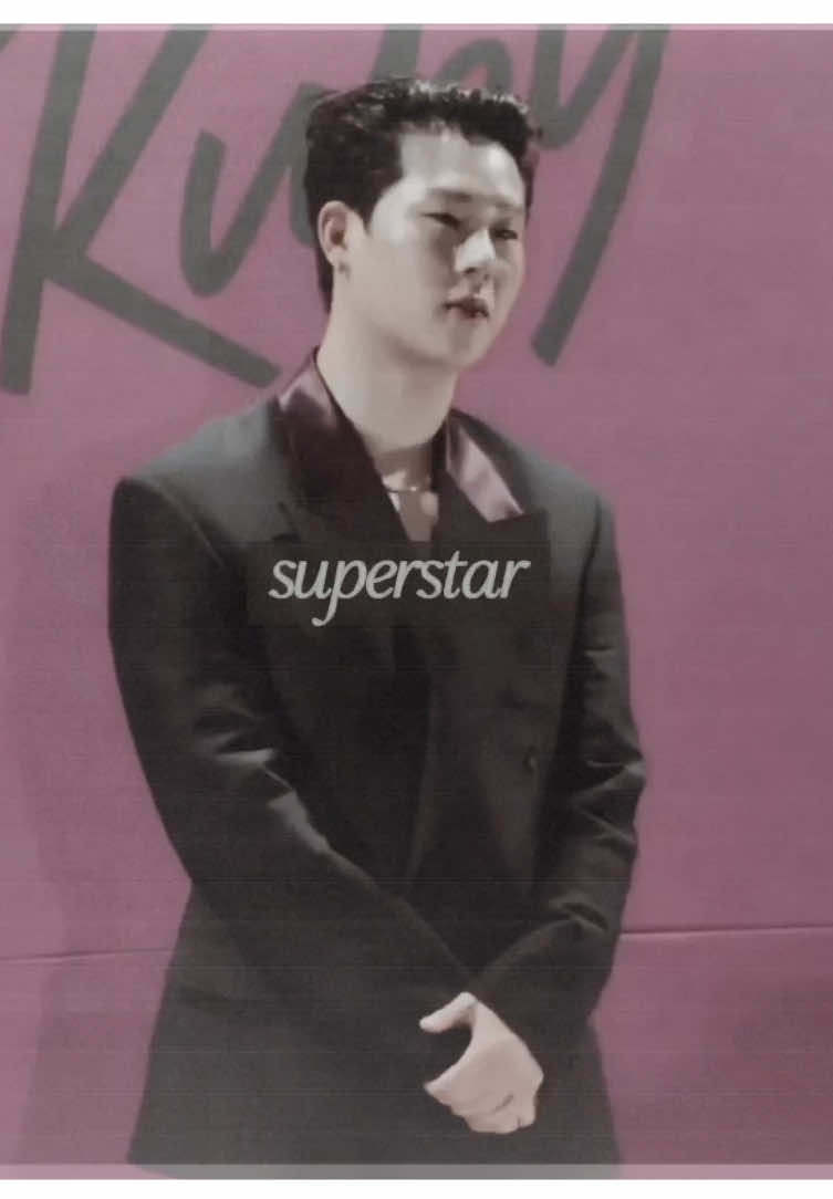 he looks so elegant #kpop #monbebe #monstax #monstaxedit #joohoney #jooheon 
