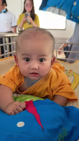 Cúi tuần tipa khách nhìu quá nên quạo nha 😁 Cô chú nên tới chơi đều ngày nhé. Đừng dồn vào cúi tuần hết nha 😆 #ôngbốbỉmsữa #dũngbánhmì #nuôiem #thiệnnguyệndũngbánhmì #ngườithựchiệnướcmơ #maiamducquang 