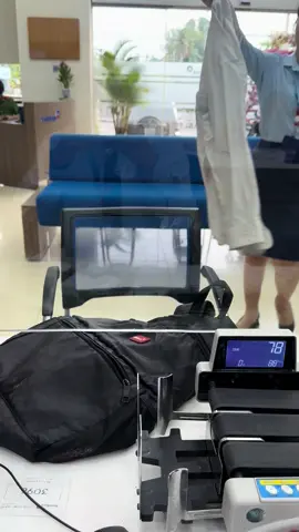 Hôm nay đi làm thấy có dư dư rồi đó, 2 món của 2 khách, không biết khách em có chơi tiktok hông nữa.