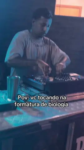 Formatura biologia 😄 #memestiktok #biologia #faculdade #dj #funk #viral_video 