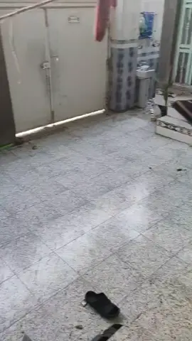 منزل عائلة احسان ابو كوثر بعد دخول القوات له  لو كانت لديهم اوامر القاء قبض على احد افراد العائلة  فما هي الصفة القانونية وما المادة التي تسمح لهم بتخريب المنزل برمته وقصف من فيه بقنابل مسيلة للدموع وعيارات نارية تروع الاطفال والامهات فيه