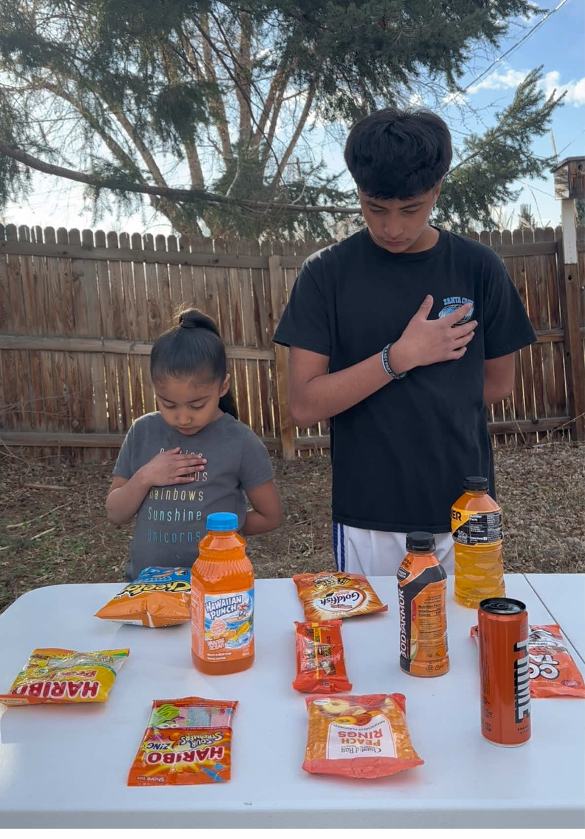 Grab the orange snacks!!! 🍊 @NATO 🧃⚡️  #familygames #familygamenight #candygrab #snackgrab #Siblings #challenge #familythings  #kidsbelike #LiveOutlandish 