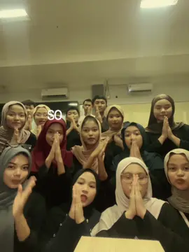 🫂🤏🏻#CapCut #foryoupagе #foryou #tren #trendkelas #kelaskece #4u #smansa 