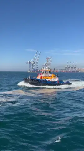 Navigation mode  #tug #tugboatasd #viral_video #tuglife #tugboat #viralditiktok #hardlifeatsea #ambarli #turkey🇹🇷 