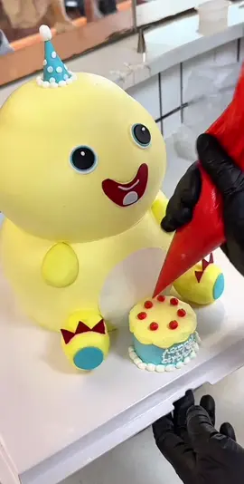 Cartoon #fyp #cakedecorating #cutecake #cartooncake #cakeforkids 