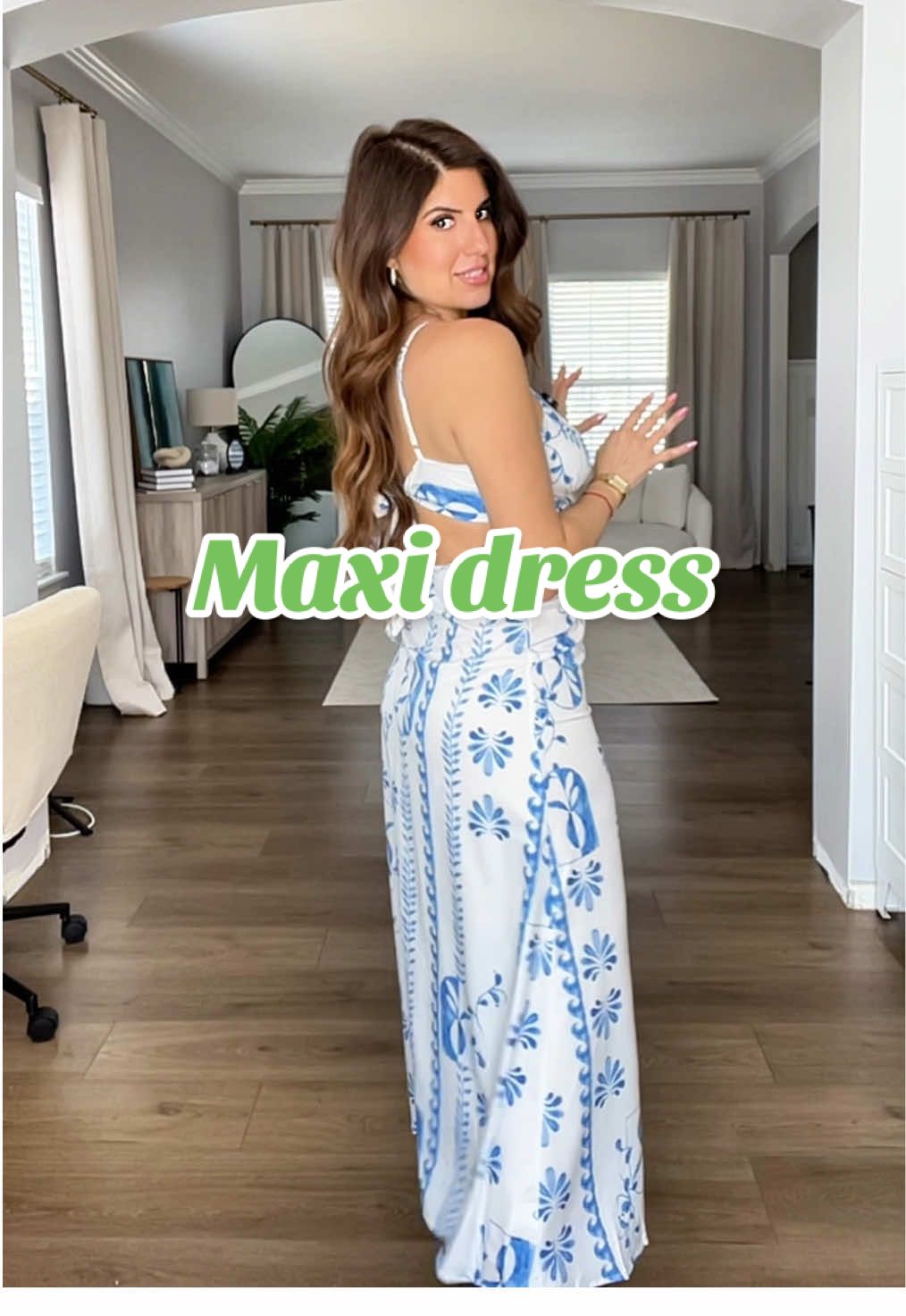 #maxidress #summeroutfitinspo #summeroutfit #vacationmode #vacationdress #womensootd #vacationoutfits 