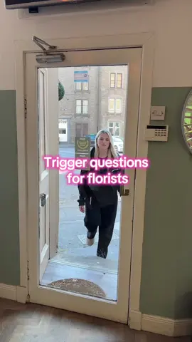 Never a dull moment working in a florist🤪 #funnytiktok #retail #florist #jokes #fyp #viralvideos 