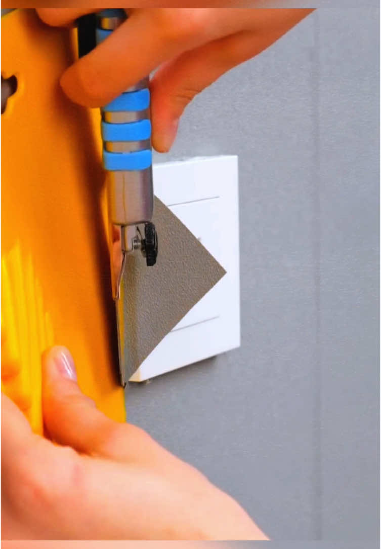 Smart tips to make work easier 🔥🔥  #adam #adamrose #construction #cleaning #funnytiktok #smarter #work #tips #creativity #fyp #smart #homemade 