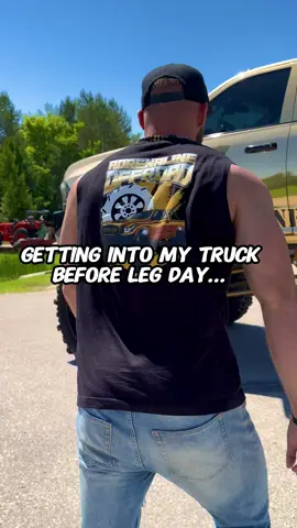 Either you know or you dont..😂🤷🏼‍♂️ #liftedtrucks #legday #legworkout #showtruck #truckdaily #gymhumor #monstertruck