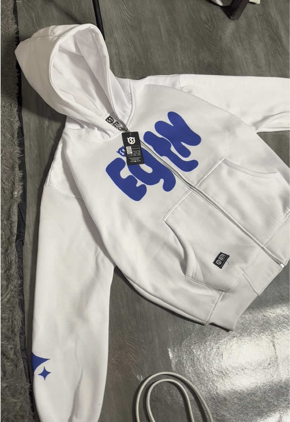 80 ribuan secakep ini🤩🤤#hoodie #hoodiezip #fyp #foryu #hoodieboxy #hoodiemurah #jaket #jaketmurah #egtn 
