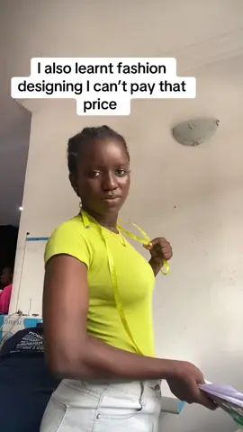 WE ALL HAVE THAT ONE CUSTOMER 😂😂#fashiondesigner #fashiontiktok #viral_video #fyyyyyyyyyyyyyyyy #fashionstudent @Fashion Escalate Academy 