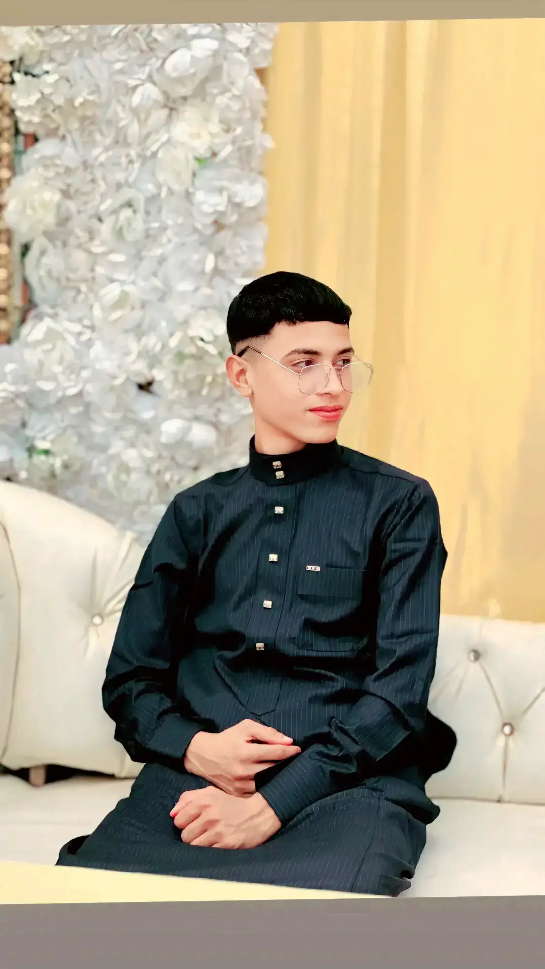 أول مرأ احس بروحي موصياد بس من شفت عيونك وسلاحي تيهته♥☠️