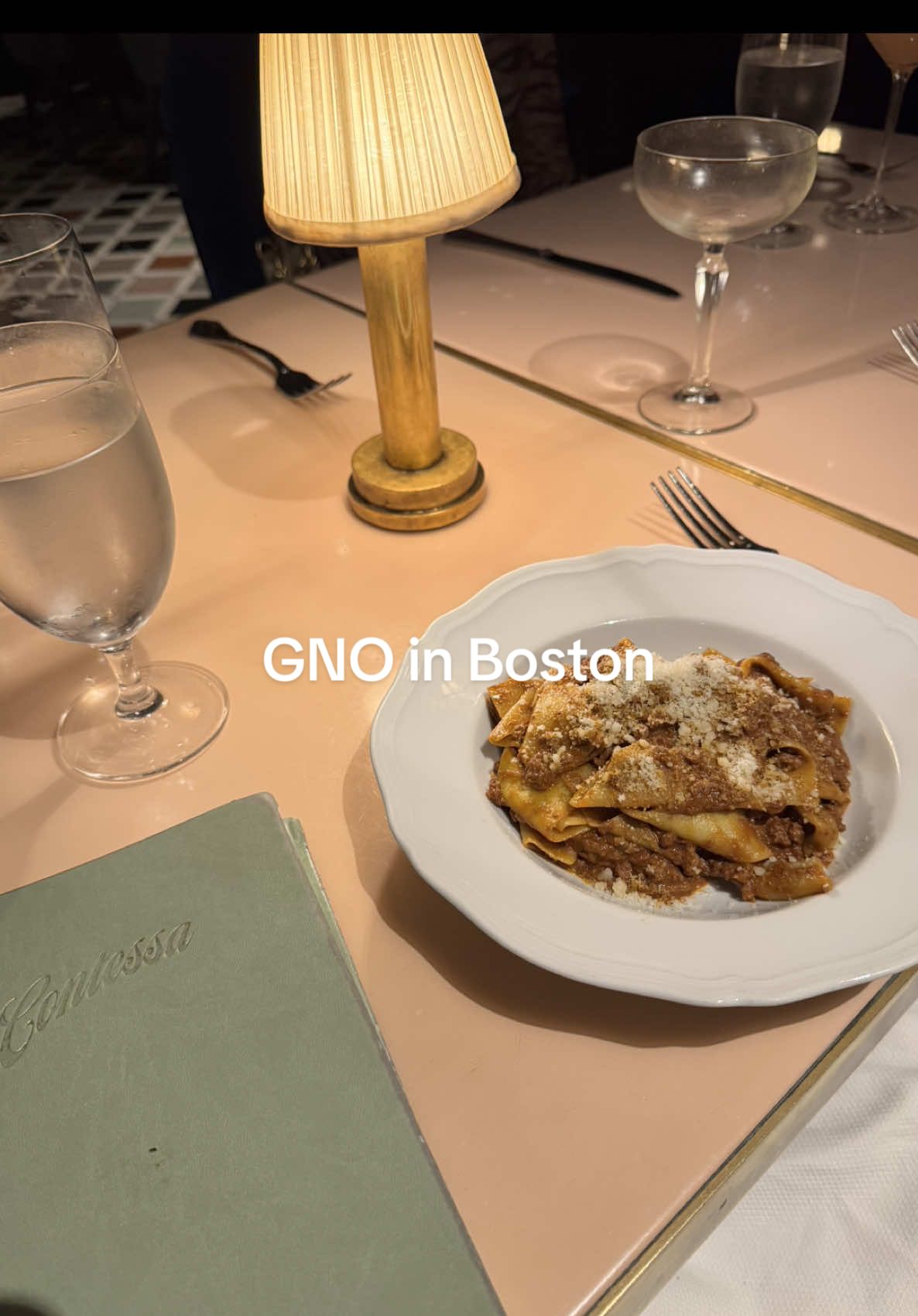 Contessa + Street Bar 🍸 #boston #newburyboston #contessa #gno #streetbar 