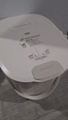 #meoof Keep Your Dog's Food Fresh with This Amazing Product! Discover the ultimate dog food storage solution that keeps kibble fresh and tasty. Perfect for pet lovers who want the best for their furry friends! #DogCare #PetLovers #FreshFood #KibbleStorage #HealthyPets #DogProducts 