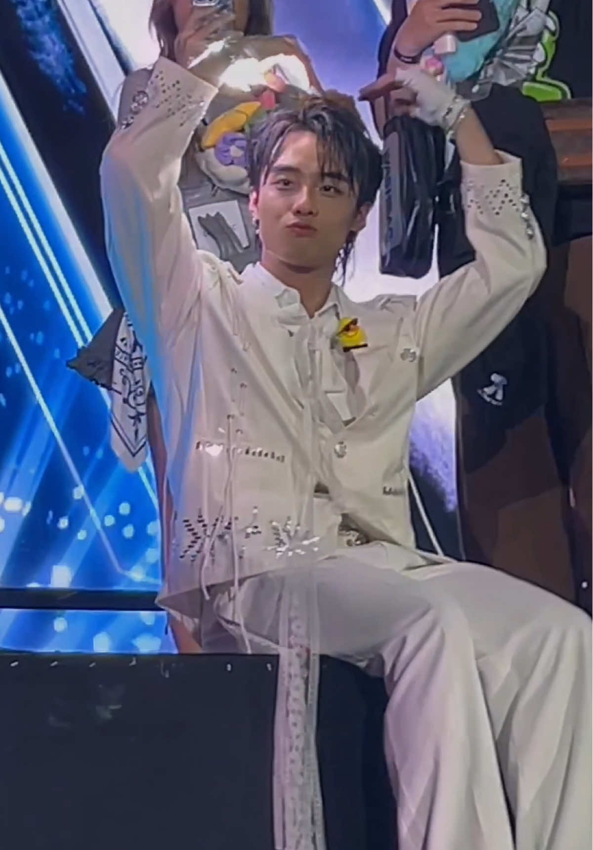 Có coan 🦈 chào tạm biệt mọi người cuối concert đây nè @Hai Dang Doo       #atshconcertday5 #haidangdoo 