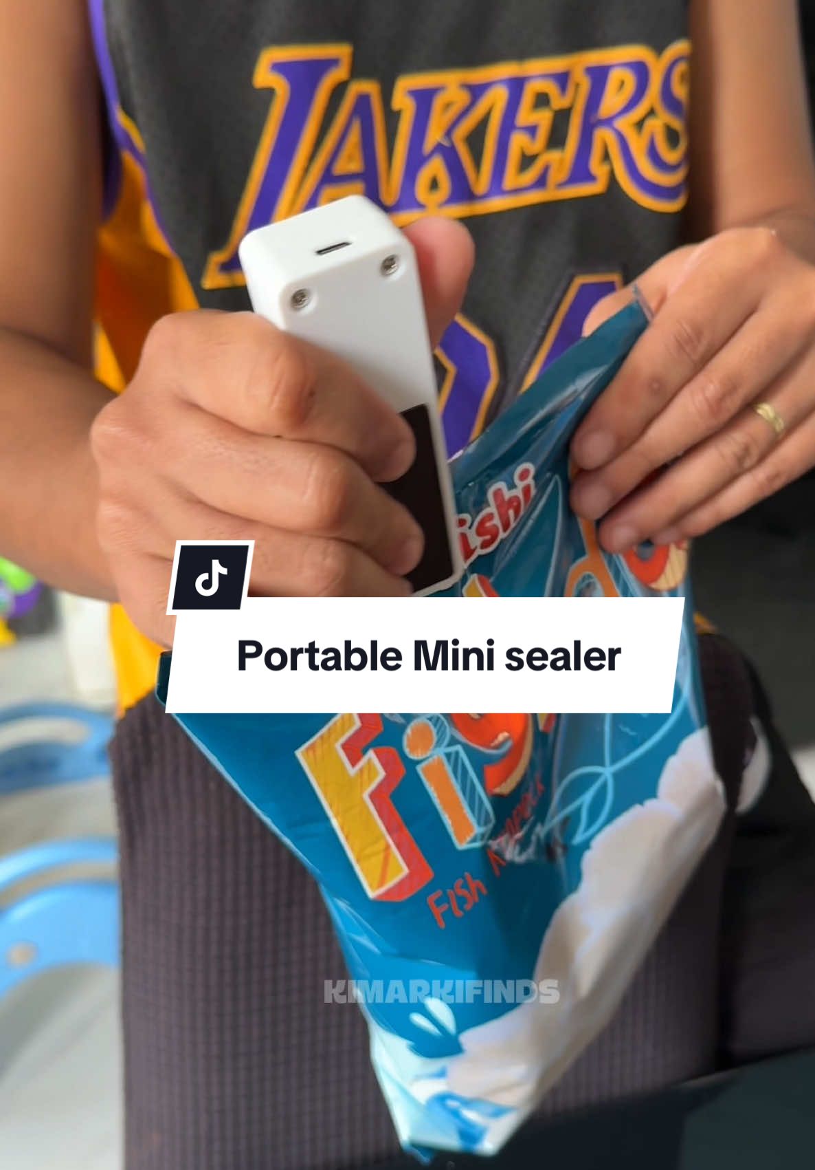 Kapag may tira kayong snacks para maiwasan pasukan ng langgam ☺️ Heat Bag Sealer Portable USB Electric Mini Sealing Machine for Plastic Bags, Travel Storage, Food Preservation #minisealer #portablesealer #heatbagsealer #sealing #heatsealingmachine 