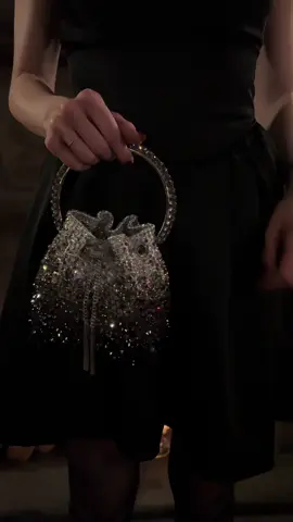 Follemente innamorata 😍#jimmychoo #crystalbag #luxury #baglover #fyp #neiperteee #fashiontiktok 
