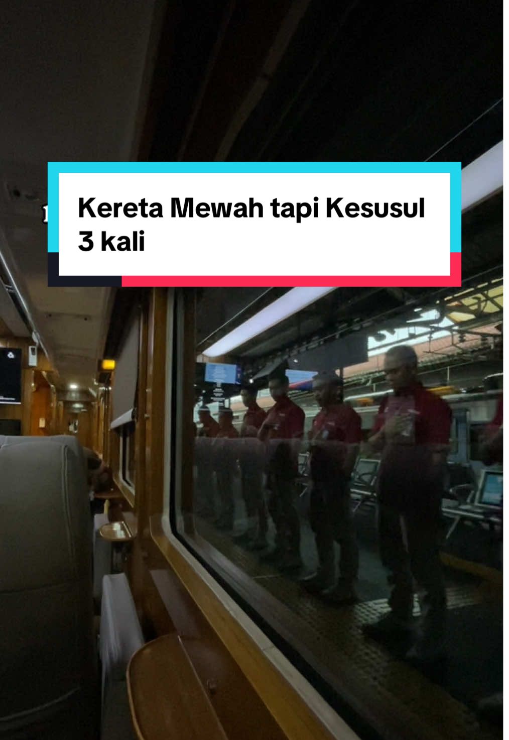 Walaupun mewah tapi Java Priority termasuk kereta tambahan makannya bisa disusul 🤣 #kai121 #keretaapi #keretaapiindonesia #keretaapikita #railfans #fyp #kajavapriority #javapriority #kaargomuria #argomuria #kaparahyangan #parahyangan #kataksaka #taksaka #taksakanewgeneration #stasiuncikampek #stasiunhaurgeulis 