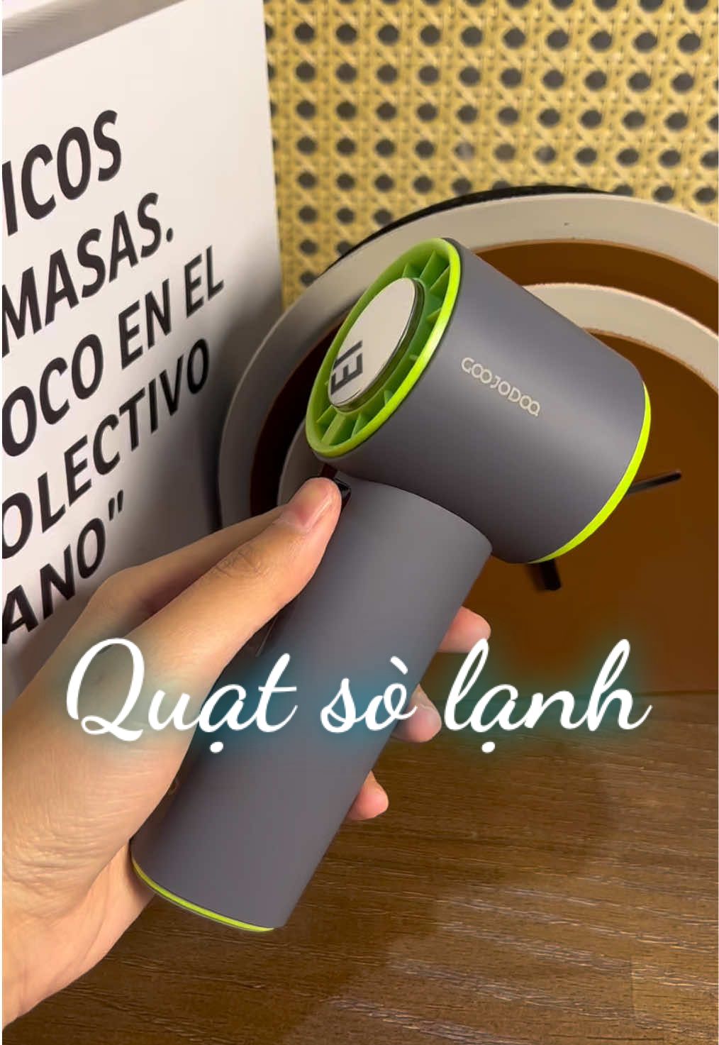 Quạt cầm tay phiên bản nâng cấp 2025 có sò lạnh #quat #quạt #quatmini #quatcamtay #solanh -#goojodoq 