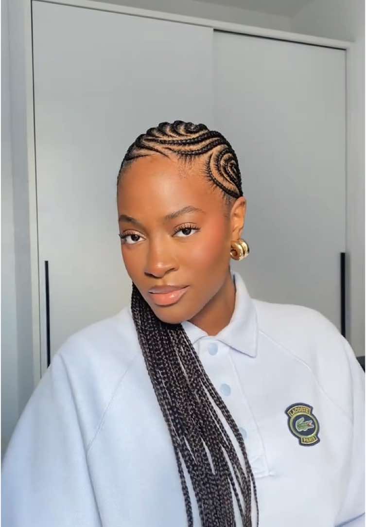 I fear my hairstylist ate 😝✨ #naturalhair #braidstyles #blackgirlhairstyles #protectivestyles #cornrowsbraids 