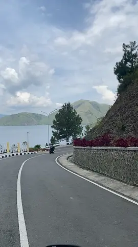 Info lebaran nya lekk#danautoba #samosir #sibeabea 