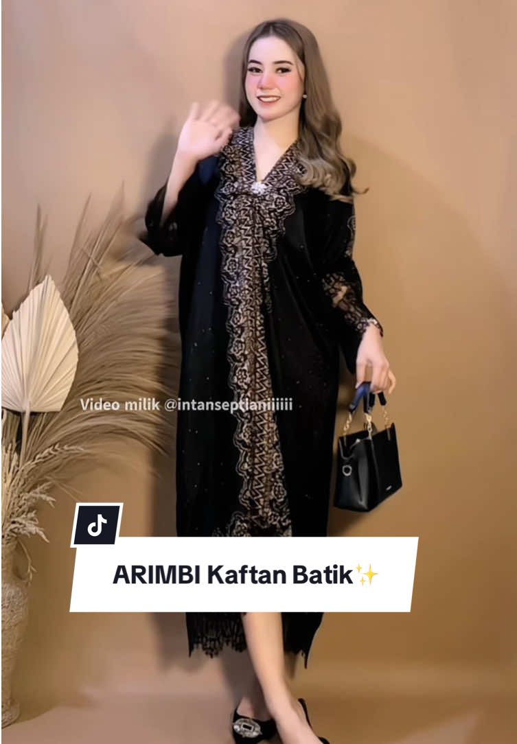 Rekomendasi kaftan batik modern yang super cantik😍 cocok buat kondangan bareng doi😍 atau buat lebaran juga cakep poll✨ #batikkondangan #batikmodern #batikwanita #setelanbatik #setelankondangan #kaftan #kaftanlebaran #fypage 