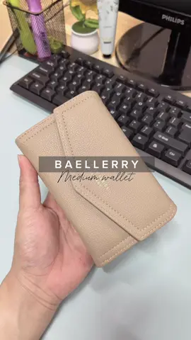 Looking for medium wallet? Check this out now! High quality leather wallet available here 🎀 #baellerryofficial #shortwallet #tiktokfinds 