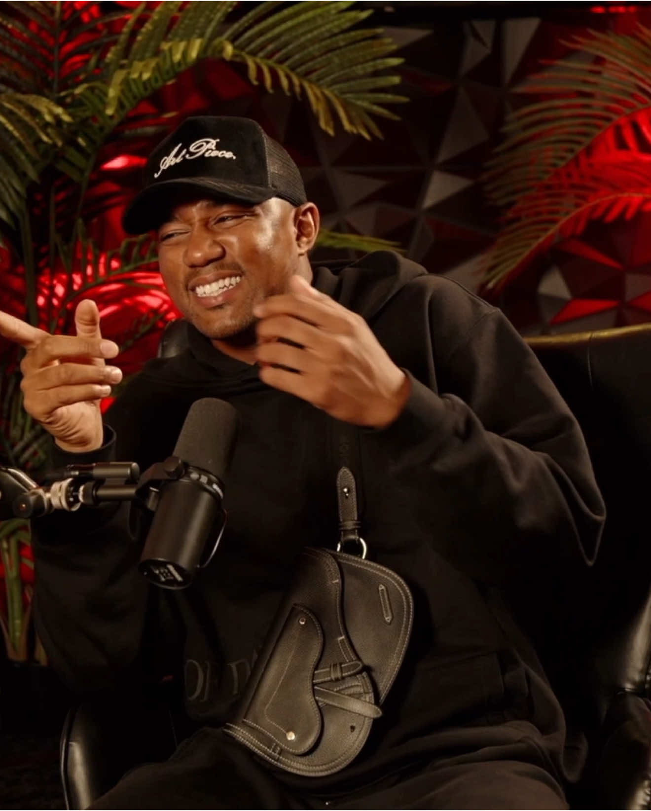 Jessie T Usher answers HILARIOUS questions on the Random Convo Show! 😂😂😂 #JessieTUsher #RandomConvoShow