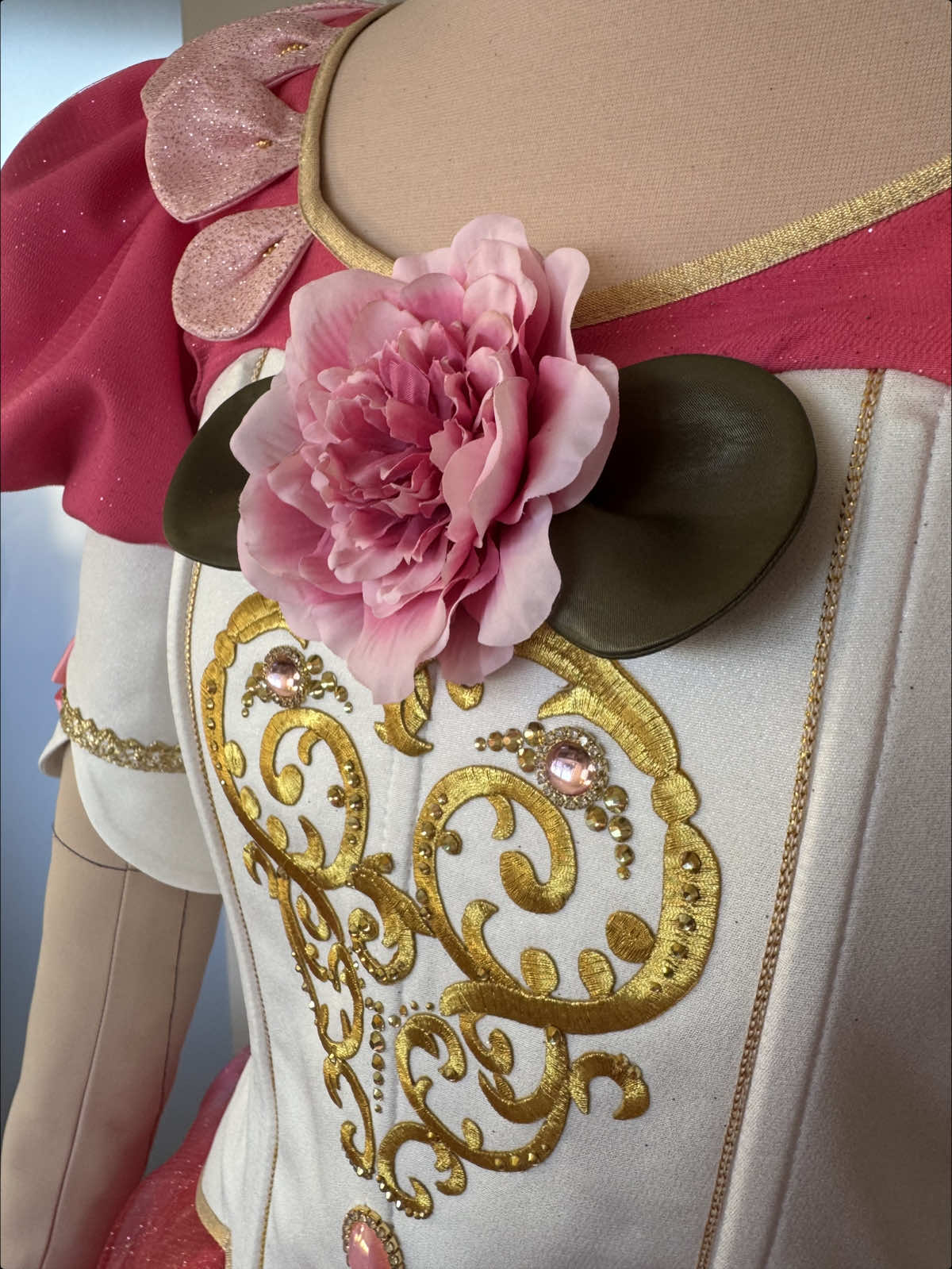 Barbie Genevieve from 12 Dancing Princesses #barbiecosplay #12dancingprincesses #12dancingprincessescosplay #barbiegenevieve #barbieshoes #wipcosplay #cosplaymaker 
