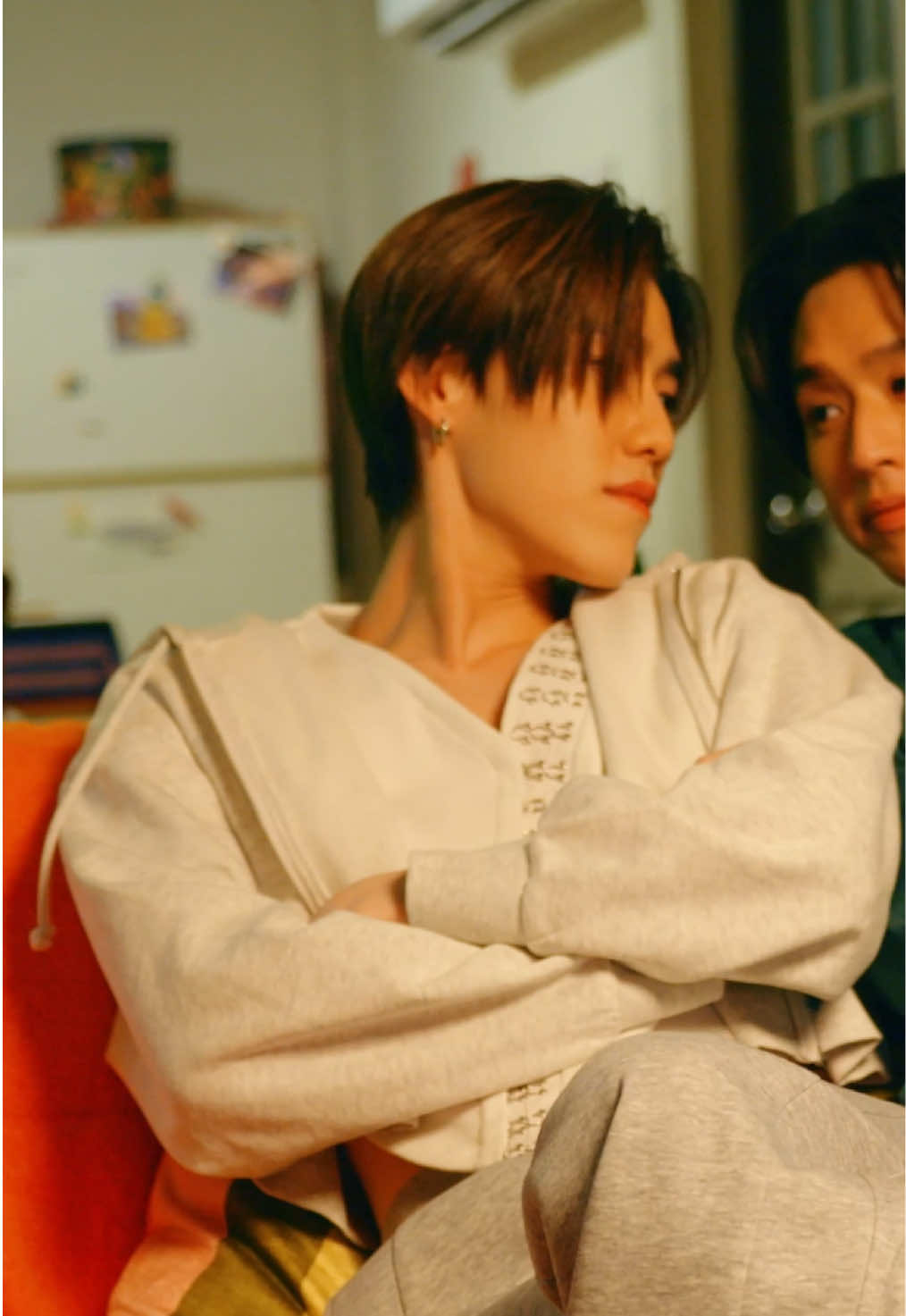 เบื้องหลัง Official MV เพลง 'สัมภเวซี้' เพลงประกอบภาพยนตร์ #ซองแดงแต่งผี จาก #Bbillkin #PPKritt  จะป่วนขนาดไหน ไปดูกัน! 🎬👻 @Billkin Entertainment  #สัมภเวซี้_MV  #สัมภเวซี้_BehindTheScenes #TheRedEnvelope  #BillkinEntertainment #PPKritEntertainment #GDH