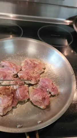 stainlesssteel pans have the most even cooking surface