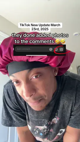 Just in case you didn’t know (SOME OF YOU MAY NOT HAVE IT) 🤝 you can now add pictures in the comments #howtoaddpicturesincomment #tiktokupdate #newupdate #commentsection 