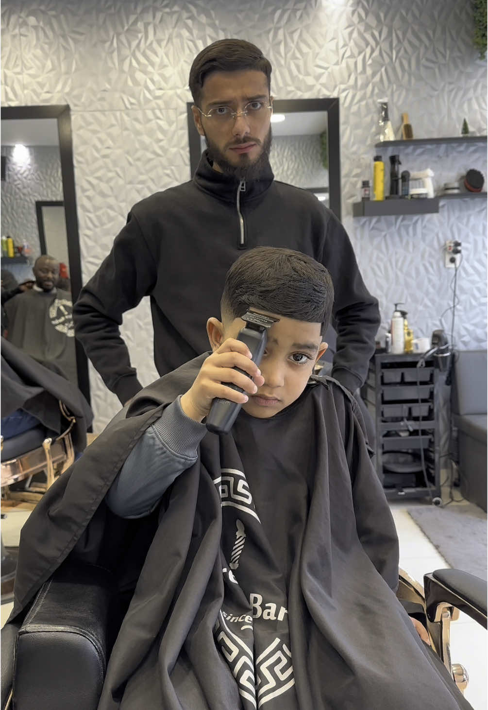 Qu’est-ce que vous en pensez ?  Insta : Adem_bvrber #cut #haircut #contour #baby 
