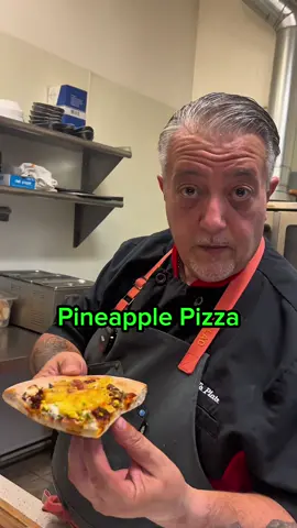 Pineapple on pizza? Yes!  #pizza #pineapple #italianfood #cheflucacorleone #timetoplate 