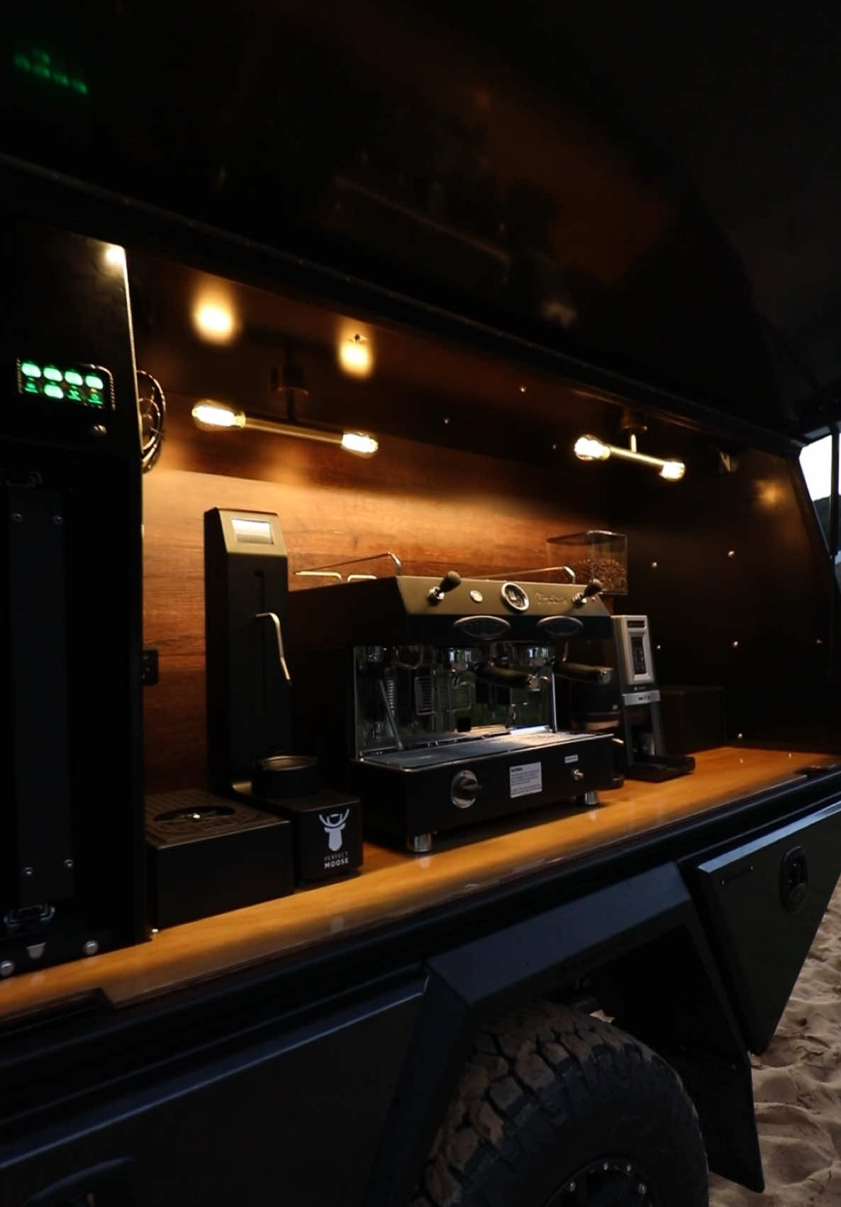 Another look at the 79 Series Toyota LandCrusier we recently had the pleasure of finishing up ☕️  Want us to build you the Coffee Ute of your dreams? Get us touch! 👊🏼  #79Series #Toyota #LandCruiser #Coffee #CoffeeUte #EspressoBar #SmallBusiness #CoffeeBusiness #Entrepreneur #Travel #Australia