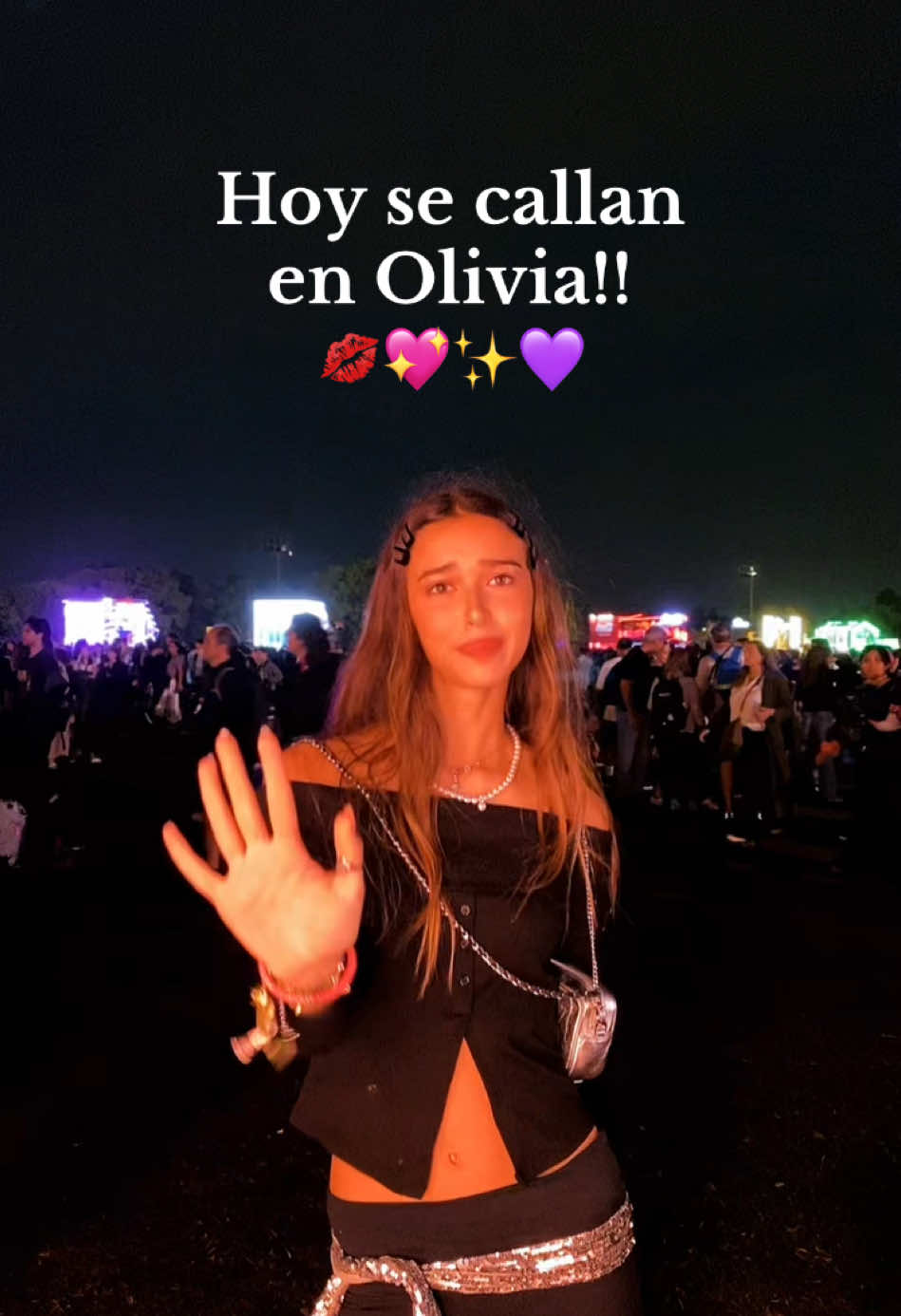 Ya casi es Olivia Rodrigo!! 💖💋✨🎤⭐️💜 • #jazmintrajtenberg #lollapalooza #oliviarodrigo #Vlog #stop 