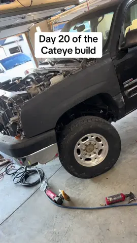If you guys need a cts mount or switch panel hit up @CCPrinting2020 #duramax #build #cateye #chevy 