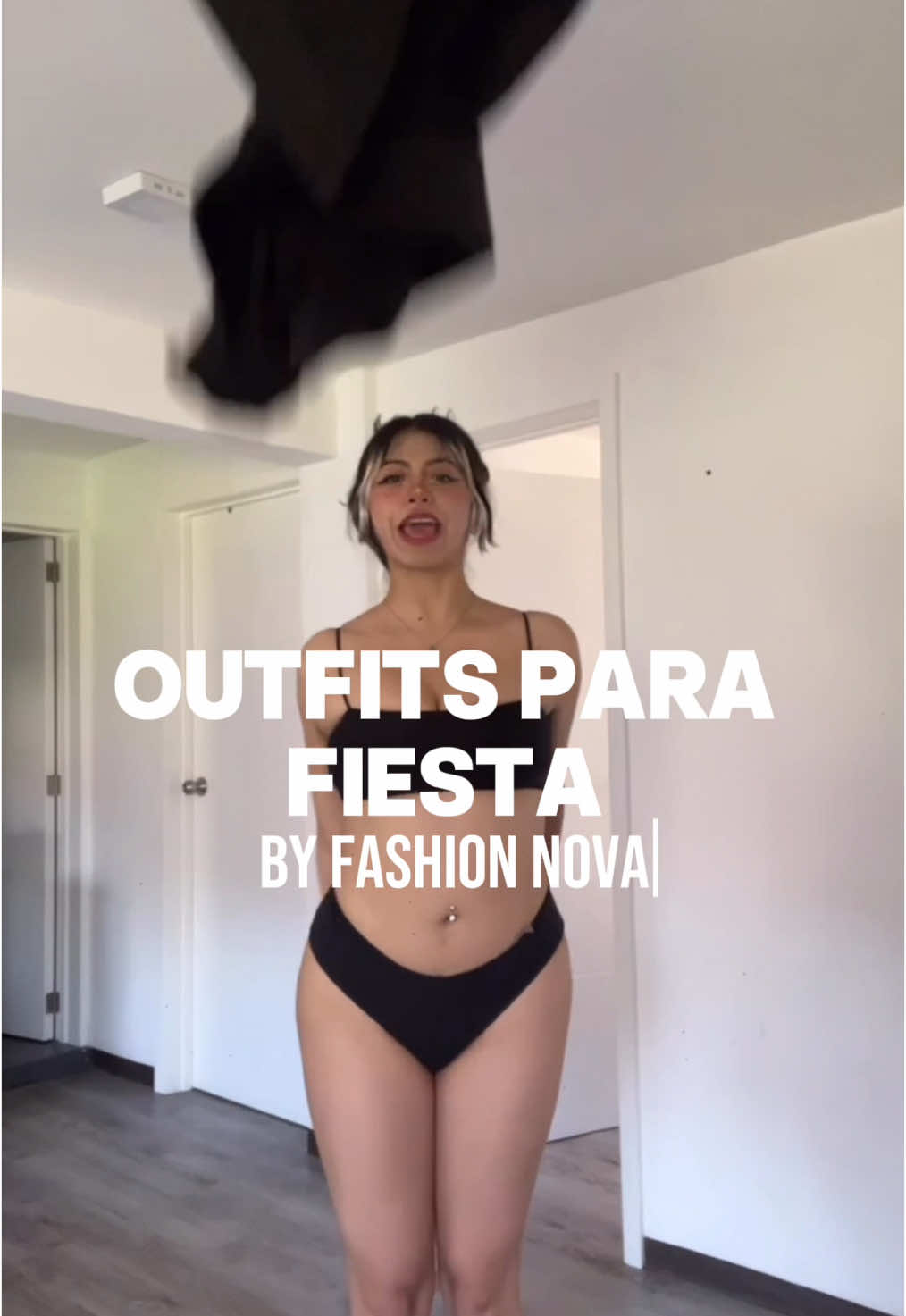 Amo estos outfits by: @Fashion Nova  Aquí te dejo los outfits  - Mariah Slit Skirt Set - Nashville Babe Faux Leather Pant Set  - Valentina Lace Jumpsuit 