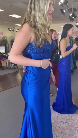 @Ava Jett @Sherri Hill #prom #promdress @French Novelty 