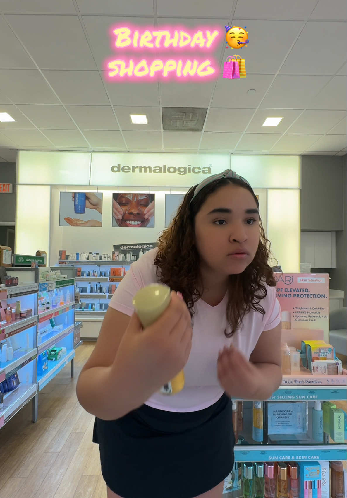 Se viene un haul súper grande.🫢😅🤣🛍️ #cumpleaños #birthdaygift #puertorriqueña #parejasdetiktok #maquillaje #ulta #rossfinds #shoppingvlog 