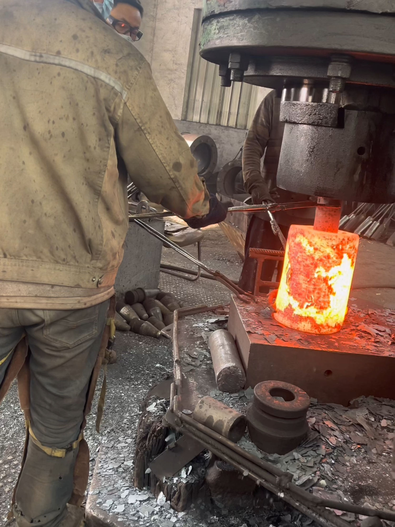 The factory life of the ironworker  #machine #process #factory #manufacturer #producer #ironman #iron