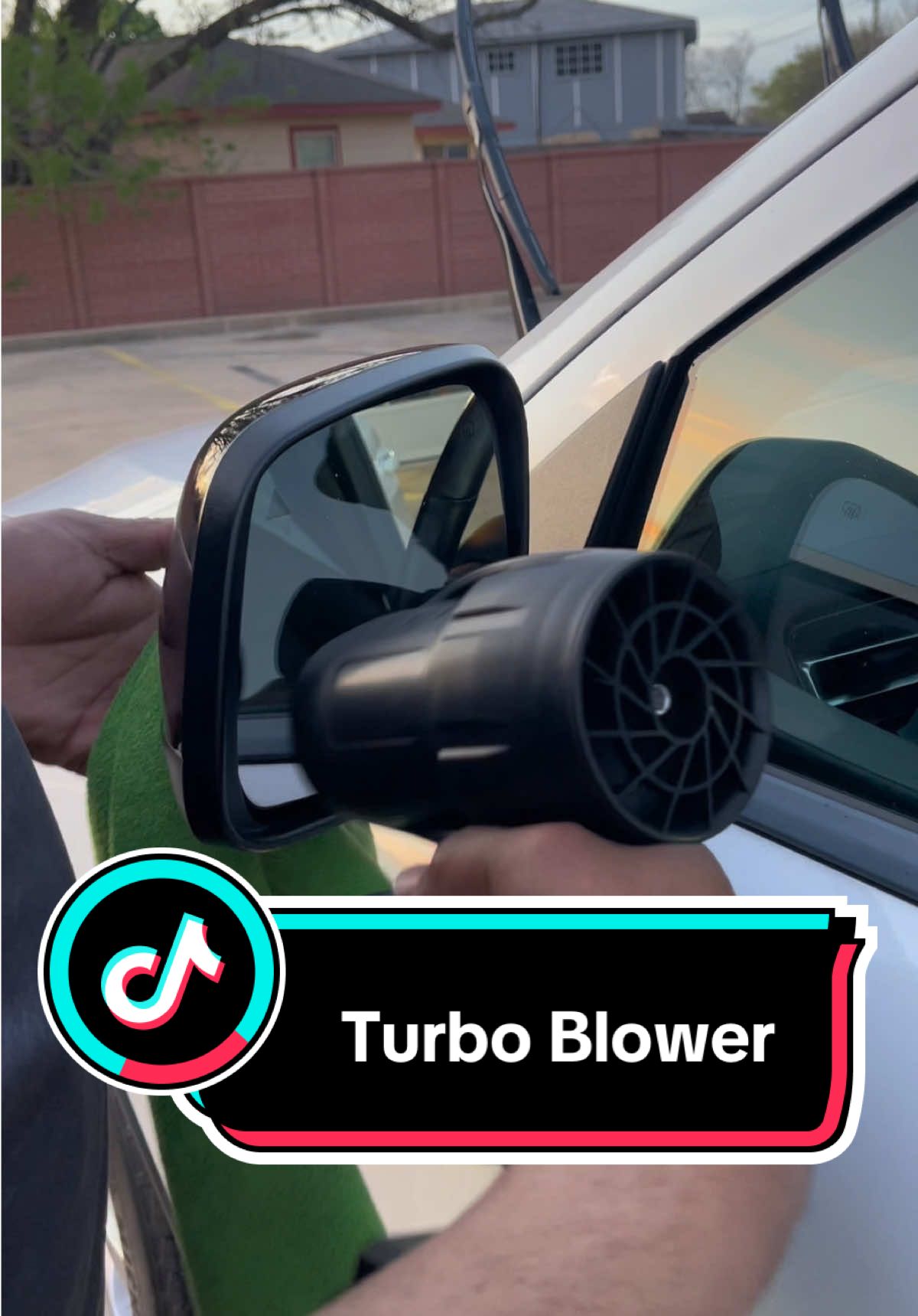 #turboblower #rechargeableturboblower #leafblower #turbocarblower #tiktokshop #homeandliving #homeessentials #caressentials 