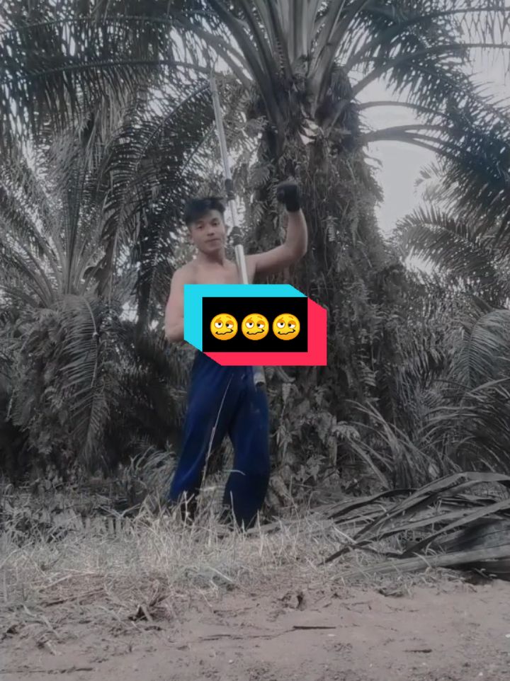 KIU KIU MUSIM HUJAN TAPI GASS JALA KITA KERJA TAK LAMA RAYA ASAL KAN HALAL😄😄