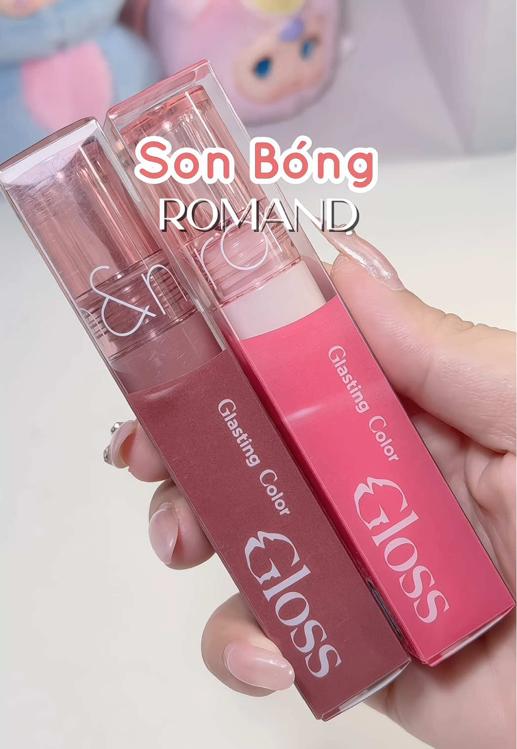Thích môi căng mọng như idol thì phải thử ngay dòng son bóng Romand nha #sonmoi #sonbong #sonbongromand #romandglastingcolorgloss #sonmoiromand #sonmoichinhhang #sonbongdep #sonmoidep #makeup #reviewcamoi #swatchson #xuhuong 