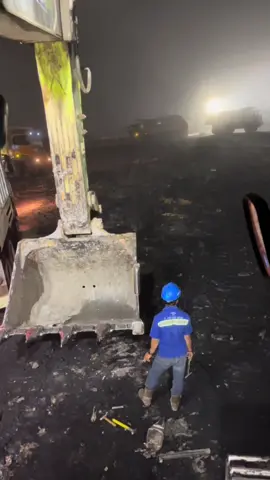 pov shift malam, #anaktambang #tambangbatubara #fyppppppppppppppppppppppp #fyp #operatorexcavator 