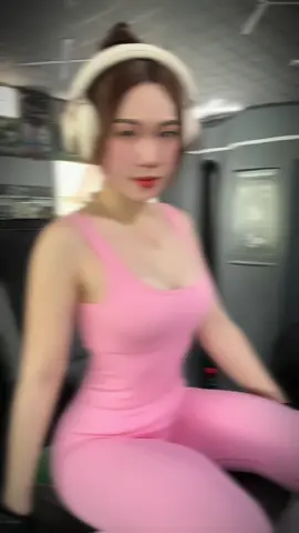 Bín hình… #capcut #trending #xuhuongtiktok #viral #gym #gymgirl #Fitness #body #bodybuilding #gymmotivation #