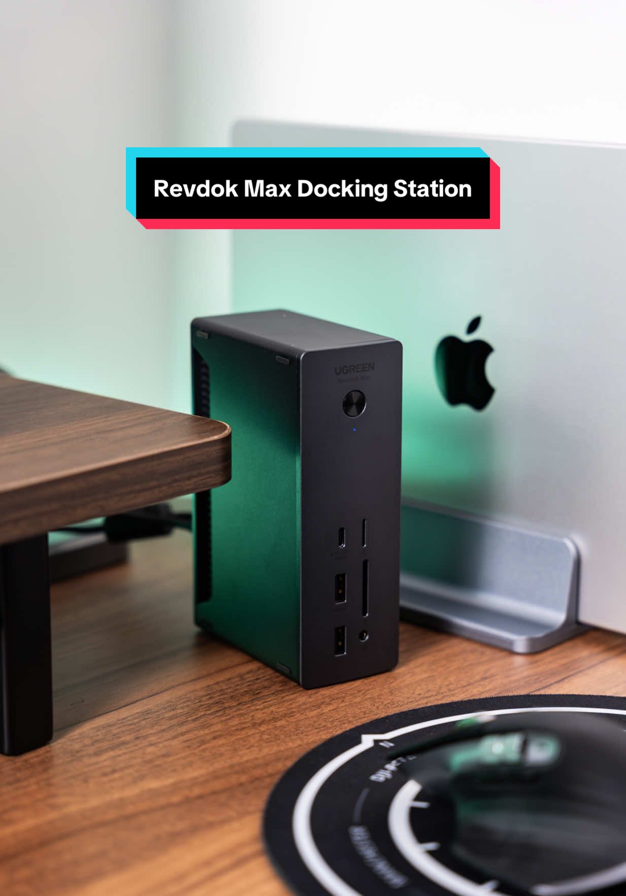 A new addition to my desk setup! The Revodok Max 213 Thunderbolt Docking station by @UGREEN.US  This robust 13 in 1 docking station has all the ports you’ll ever need, including 90w power delivery via thunderbolt 4, a display port that supports 8K (or multi screen with 2x 4K displays) And multiple USB C ports that each support 10 Gbps transfer speeds with 20w power delivery.  I also love that it includes a SD card and Micro SD card slot, perfect for my creative workflow! Special thanks to UGREEN for sending this out! 🫡 #dockingstation #usbc #desksetup #Tech #dock #ugreen #thunderbolt 
